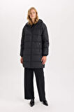 Regular Fit Kapüşonlu Fermuarlı Cepli Parka