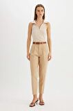 DeFacto 	Carrot Fit Gabardin Kumaş Pantolon Kemerli Yüksek Bel Kısa Paça D2732AX24SMBG65