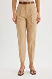 DeFacto 	Carrot Fit Gabardin Kumaş Pantolon Kemerli Yüksek Bel Kısa Paça D2732AX24SMBG65