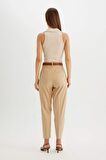 DeFacto 	Carrot Fit Gabardin Kumaş Pantolon Kemerli Yüksek Bel Kısa Paça D2732AX24SMBG65