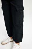 DeFacto Kız Çocuk Wide Leg Kargo Cepli Geniş Bol Paça Pamuklu Siyah Pantolon C8778A824AUBK27