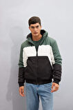 Slim Fit Şişme Mont Dar Kesim Renk Bloklu Kapüşonlu Polar Astarlı Fermuarlı