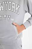 DeFacto Erkek Çocuk 2'li Takım Kapüşonlu Kanguru Cepli Baskılı Sweatshirt Üst Jogger Eşofman Altı C8319A824AUGR91