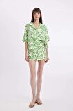 DeFacto Regular Fit Desenli Pijama Yaka Kısa Kollu Gömlek C3389AX24SMGN730