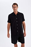 DeFacto Regular Fit Yazlık Polo Yaka Pamuklu Basic Düz Kısa Kollu Gömlek D1057AX24SMBK81