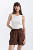 DeFacto Relax Fit Paperbag Bel Geniş Paça Keten Karışımlı Şort D3944AX24SMBN480