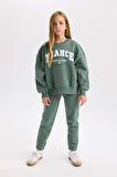 DeFacto Kız Çocuk 2'li Takım Baskılı Bisiklet Yaka Sweatshirt Esnek Belli Jogger Eşofman Altı D2216A824WNGN470