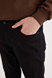 DeFacto Pedro Slim Fit Solmayan Renk Dar Kalıp Normal Bel Dar Paça Siyah Jean Pantolon S2711AZ25SPNM40