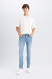 DeFacto Pedro Slim Fit Dar Kalıp Normal Bel Dar Paça Jean Pantolon D1832AX24AUNM39