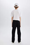 DeFacto Erkek Çocuk 23 Nisan Çocuk Bayramı Straight Fit Standart Paça Basic Düz Jean Pantolon B5445A825SMNM40