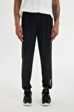 DeFactoFit Slim Fit Dar Kesim Çift Cepli Dokuma Sporcu Jogger C2833AX24SMBK81
