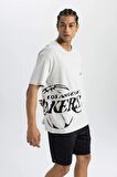 DeFactoFit NBA Los Angeles Lakers Boxy Fit Bisiklet Yaka Kısa Kollu Tişört B9895AX24SMGR94