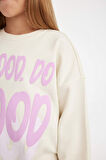 DeFacto Kız Çocuk Oversize Geniş Kalıp Bisiklet Yaka Baskılı Sweatshirt D2880A824WNER233
