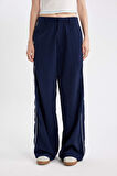 DeFacto Coool Wide Leg Geniş Bol Paça Normal Bel Pantolon Cepli Şerit Detaylı D4404AX24AUNV241