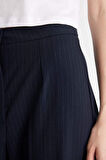 DeFacto Wide Leg Kumaş Pantolon Geniş Bol Paça Esnek Belli Basic Düz Standart Boy D4356AX24AUNV199
