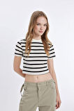 DeFacto Coool Fitted Crop Çizgili Ribana Kısa Kollu Tişört A7646AX24AUBK81