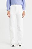 DeFacto Wide Leg Geniş Bol Paça Cepli Beyaz Basic Düz Gabardin Pantolon C4528AX24SMWT83