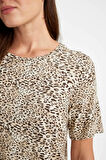 DeFacto Regular Fit Bisiklet Yaka Leopar Desenli Kısa Kollu Tişört D5758AX24HSBG441