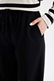 DeFacto Wide Leg Geniş Bol Paça Eşofman Altı Beli Lastikli Bağcıklı Basic Düz D4150AX24AUBK81