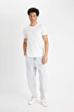 DeFacto Relaxed Slouchy Fit Rahat Kesim Havuç Kalıp Normal Bel Daralan Paça Jean Pantolon B8321AX24AUNM63