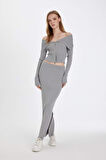 DeFacto Slim Fit Dar Kesim Esnek Belli Basic Düz Yırtmaçlı Maxi Triko Etek D5390AX24AUGR90