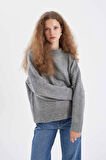 DeFacto Oversize Fit Yarım Balıkçı Yaka Triko Kazak R6044AZ24WNAR227