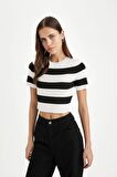 DeFacto Crop Çizgili Bisiklet Yaka Kısa Kollu Triko Tişört C4408AX24SPBK27