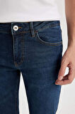 DeFacto Carlo Skinny Fit Ekstra Dar Kalıp Normal Bel Ekstra Dar Paça Jean Pantolon B2068AX24AUNM34