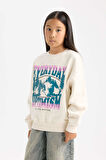 DeFacto Kız Çocuk Relax Fit Bisiklet Yaka Baskılı Sweatshirt D7055A824WNER99