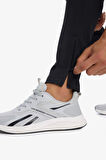 DeFactoFit Esnek Kumaş Sporcu Jogger Eşofman Altı Slim Fit Dar Kesim Dokuma Üç Cepli Fermuarlı Paça B2780AX25SPBK81