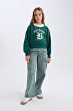 DeFacto Kız Çocuk Relax Fit Bisiklet Yaka Baskılı İçi Yumuşak Tüylü Sweatshirt D7042A824WNGN1116