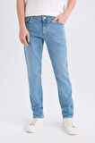 DeFacto Pedro Slim Fit Dar Kalıp Normal Bel Dar Paça Jean Pantolon D8583AX25SPNM39