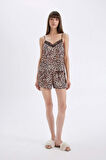 DeFacto Saten Pijama Takımı Leopar Desenli Askılı Pijama Üstü Esnek Belli Şortlı Pijama Altı-Fall in Love D4406AX24HSBK27