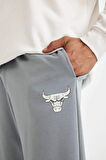DeFactoFit Jogger Eşofman Altı NBA Chicago Bulls Standart Fit Cepli Düz Paça Skuba Dalgıç Kumaş D2571AX24AUGR445