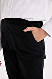 DeFacto Erkek Çocuk Düz Paça Beli Lastikli Cepli Basic Düz Siyah Gabardin Okul Pantolonu T8850A624AUBK81