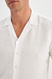 DeFacto Modern Fit Yazlık Polo Yaka Basic Düz Aerobin Kısa Kollu Beyaz Gömlek V8406AZ24SMWT79