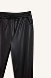 DeFacto Yüksek Bel Jogger Kışlık Pantolon Cepli Standart Paça Suni Deri V8072AZ24WNBK81