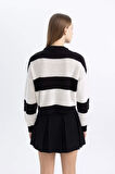 DeFacto Coool Oversize Fit Çizgili Bisiklet Yaka Kazak X4931AZ24WNBK56
