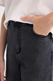 DeFacto Erkek Çocuk Loose Fit Düz Paça Cepli Basic Düz Jean Pantolon C3698A824WNNM36
