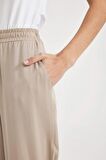 DeFacto Belmando Harem Kumaş Pantolon Cepli Normal Bel Basic Düz Paça L3164AZ24SMBG210