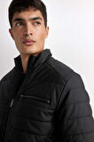 DeFacto Su İtici Slim Fit Suni Deri Mont Dar Kesim Dik Yaka Fermuarlı Cepli B3568AX25SPBK27