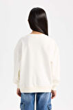 DeFacto Kız Çocuk Relax Fit Bisiklet Yaka Baskılı Sweatshirt D6615A824AUER99