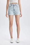 DeFacto Mom Fit Yüksek Bel Katlamalı Paça Jean Şort C2379AX24HSNM39
