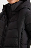 DeFactoFit Su İtici Uzun Şişme Mont Parka Kapüşonlu Slim Fit Dar Kesim Kapitoneli Fermuarlı Cepli A1556AX24WNBK81