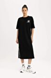 DeFactoFit NBA Los Angeles Lakers Oversize Geniş Kalıp Pike Midi Elbise B9962AX24SMBK81
