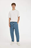 Relaxed Slouchy Fit Havuç Kalıp Normal Bel Daralan Paça Jean Kar Yıkamalı Pantolon