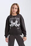 DeFacto Kız Çocuk Oversize Geniş Kalıp Bisiklet Yaka Baskılı Sweatshirt D4386A824WNAR227