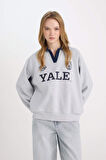 DeFacto Yale University Oversize Geniş Kalıp Polo Yaka Baskılı Kalın Sweatshirt D7001AX24WNGR256