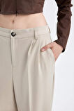 DeFacto Klasik Pantolon Wide Leg Geniş Bol Paça Fleto Cepli Yüksek Bel Standart Boy Basic Düz D8150AX24AUBG738