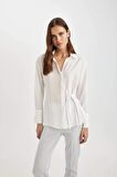 DeFacto Oversize Fit Kaçık Yaka Uzun Kollu Gömlek C4525AX24SMWT34
